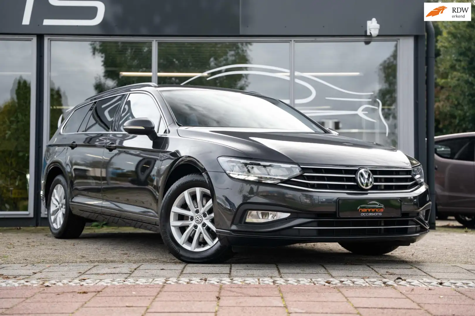 Volkswagen Passat Variant 1.5 TSI Elegance Business R|Apple CarPlay|Adaptive Grigio - 1