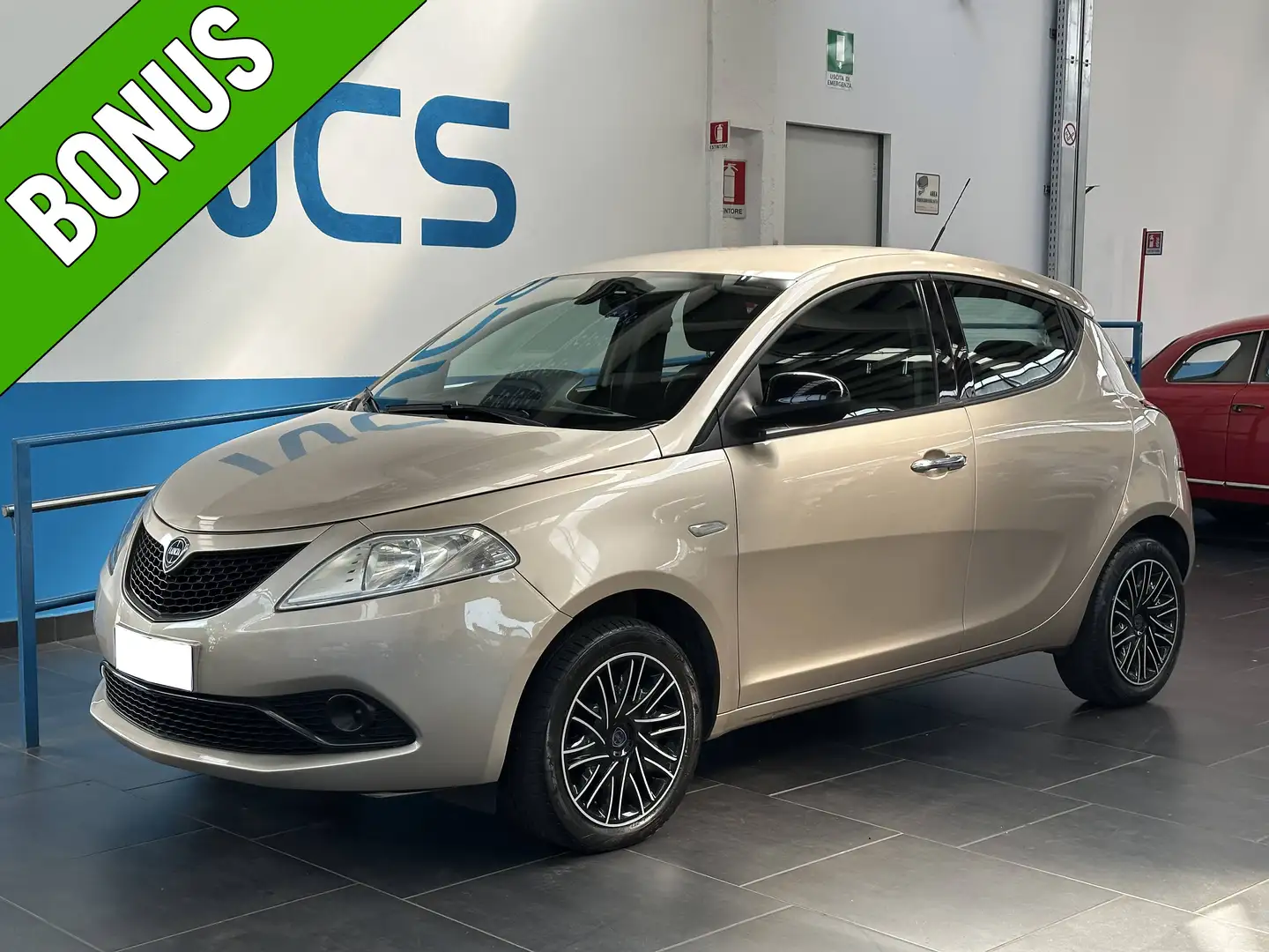 Lancia Ypsilon 1.2 Gold S&S 69CV NEOPATENTATI Oro - 1