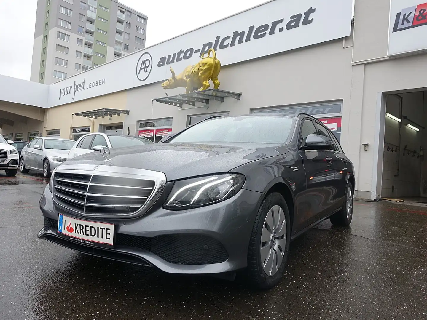 Mercedes-Benz E 220 d T Austria Edition 4MATIC Aut. Grau - 1