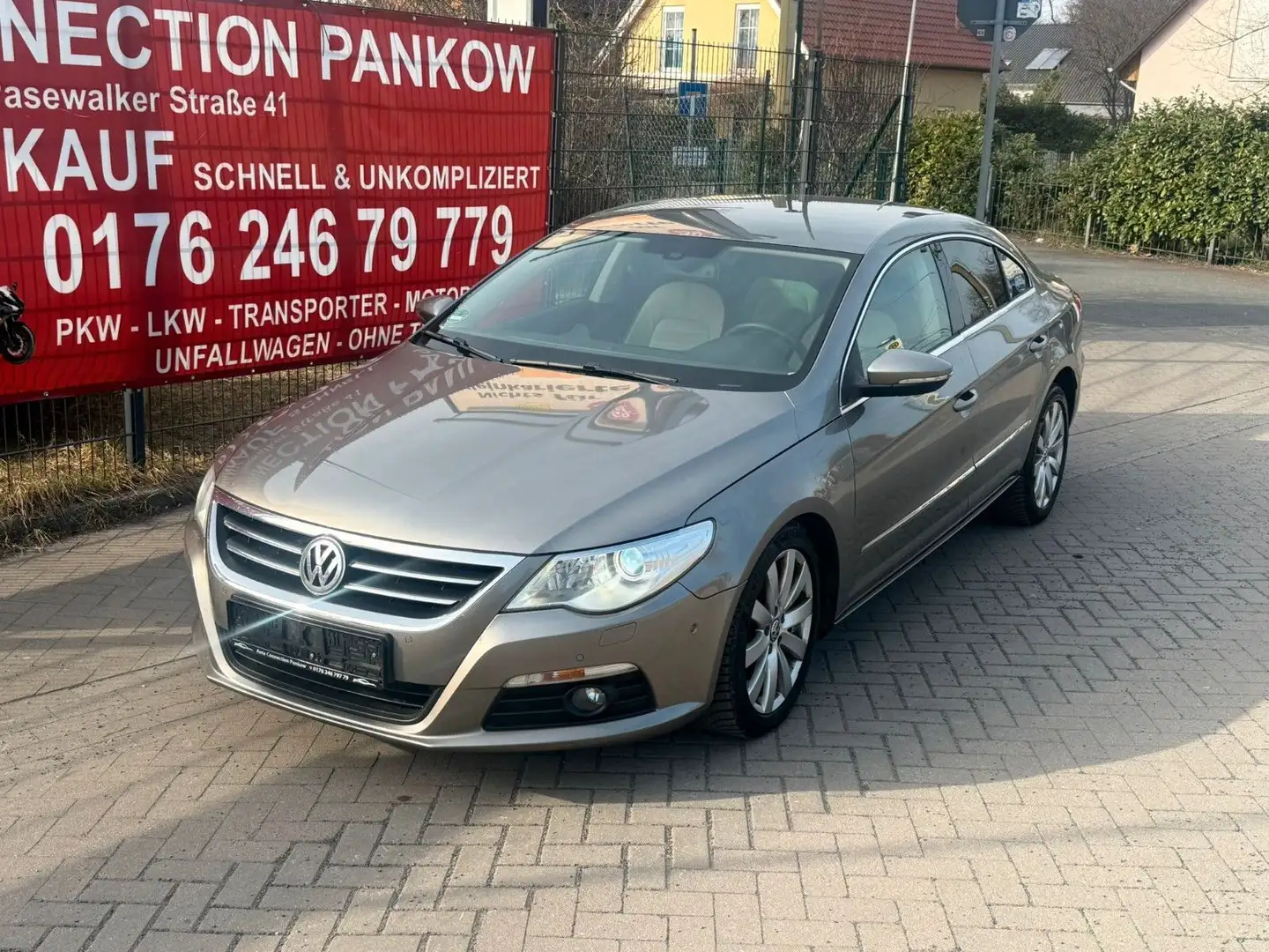 Volkswagen Passat CC 1.8 TSI**TÜV NEU*SERVICE NEU** Braun - 2