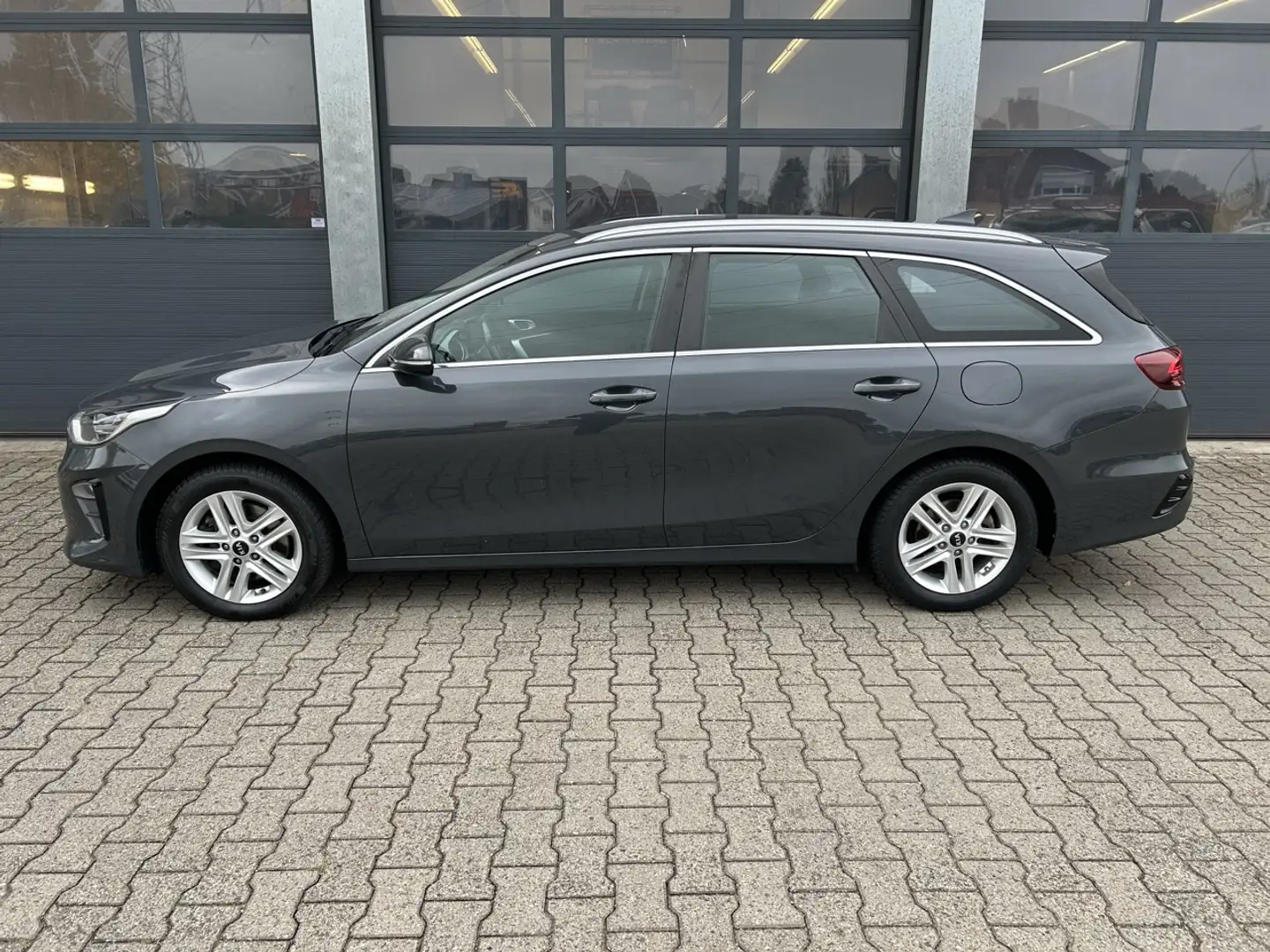 Kia Ceed SW / cee'd SW 1.0 T-GDi 120pk DynamicLine Gris - 2