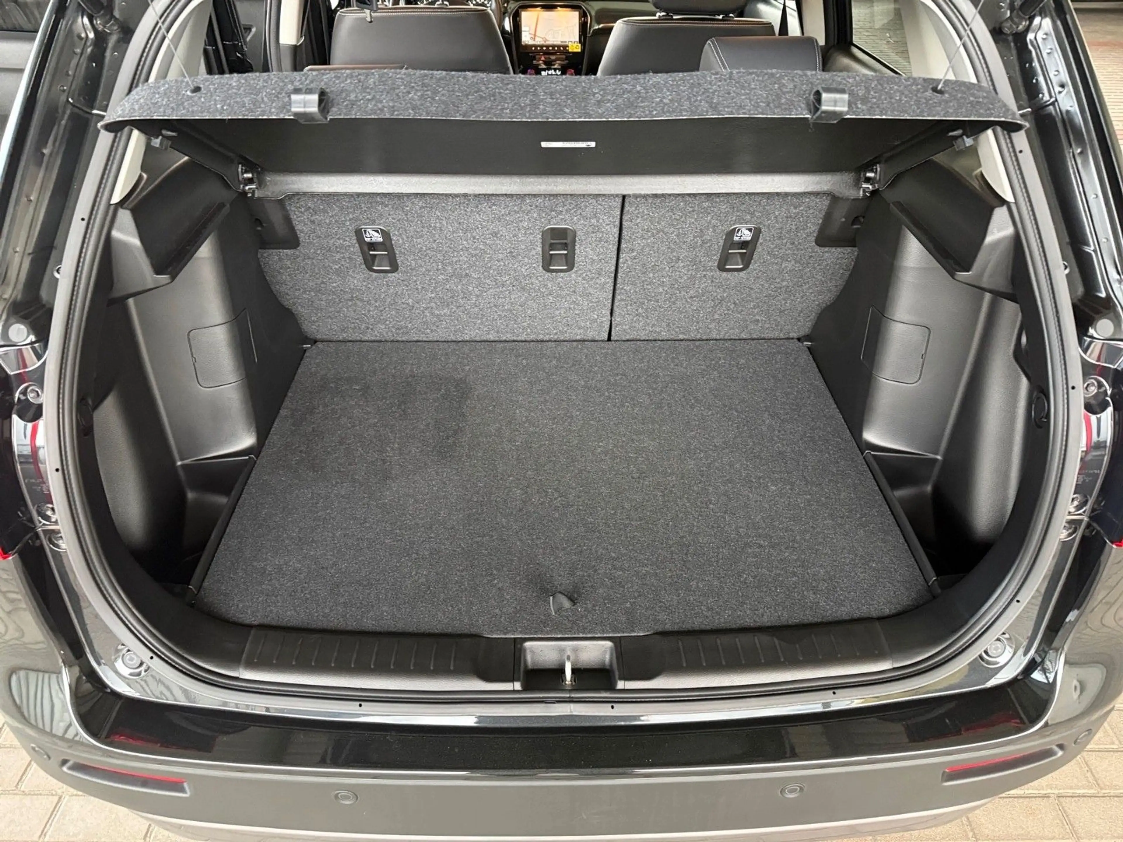 Suzuki Vitara 1.4 BOOSTERJET Hybrid Comfort+ Allgrip — photo 12