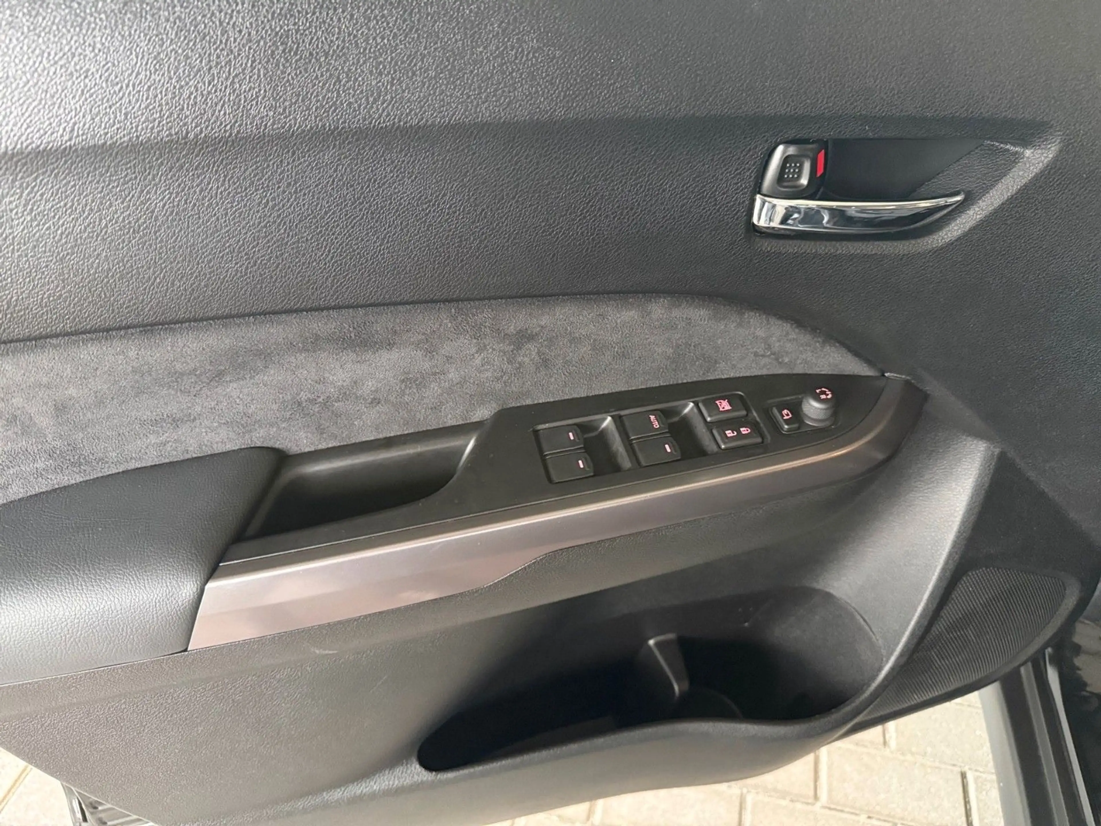 Suzuki Vitara 1.4 BOOSTERJET Hybrid Comfort+ Allgrip — photo 13