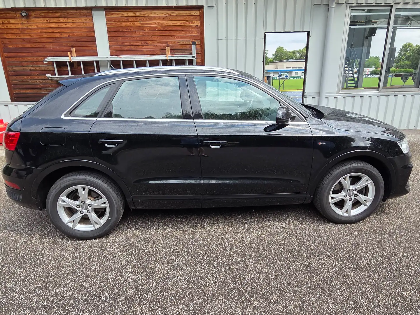 Audi Q3 Q3 2,0 TDI Design S-tronic Design Schwarz - 2