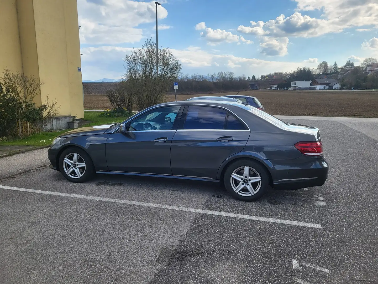Mercedes-Benz E 220 BlueTEC - 2