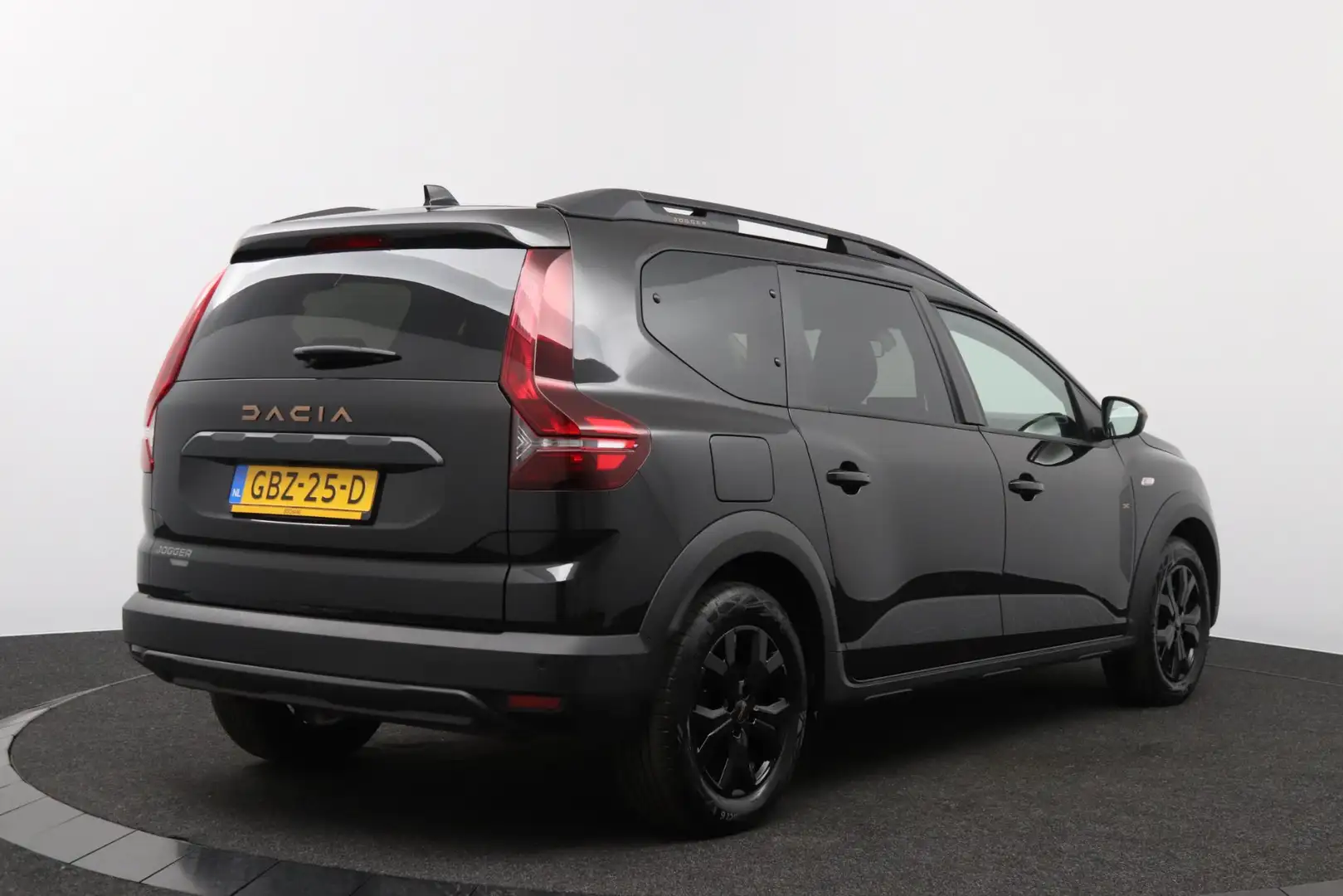 Dacia Jogger 1.6 Hybrid 140 Extreme 7p. Schwarz - 2