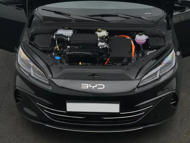 BYD Seal 6 view 8