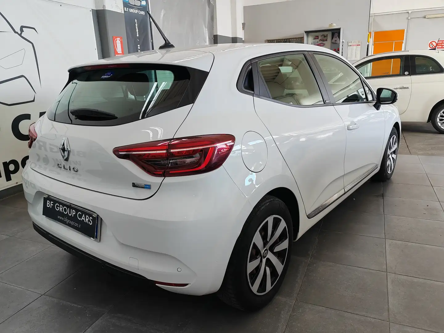 Renault Clio Clio V 2019 1.6 E-Tech hybrid Intens 140cv auto Wit - 1