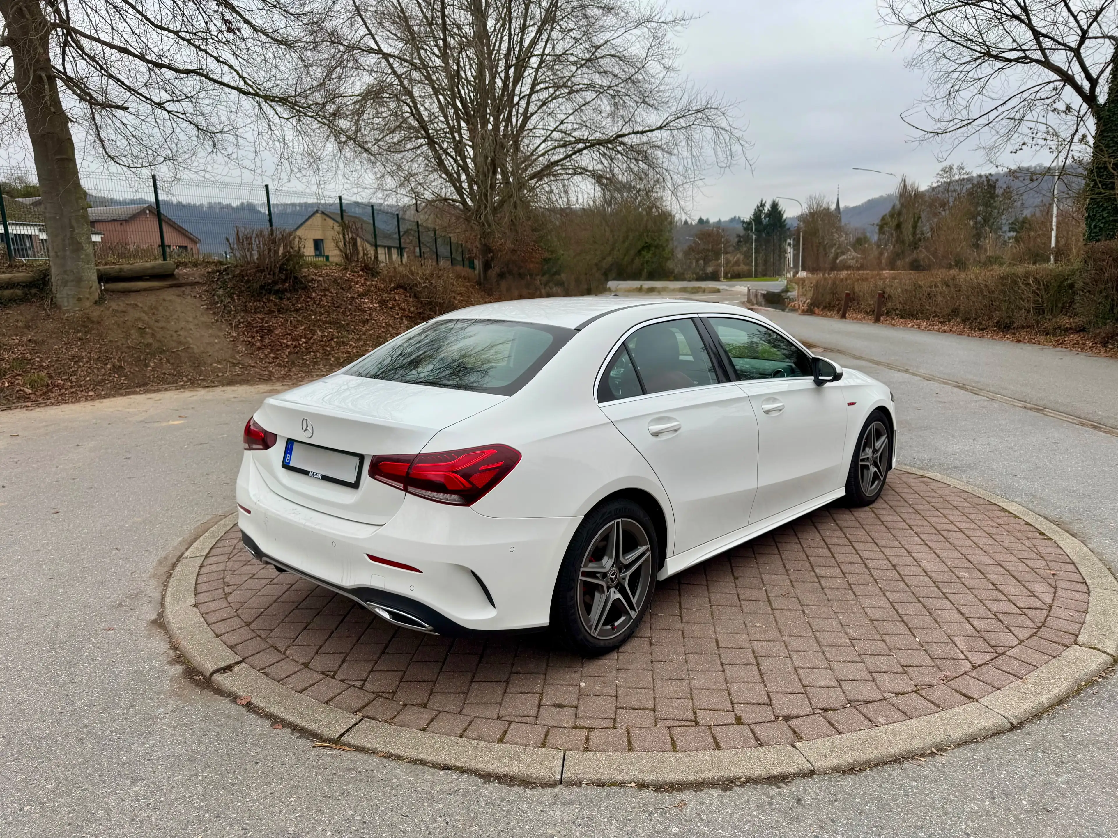 Mercedes-Benz A 180 A 180 d Business Solution AMG — photo 4