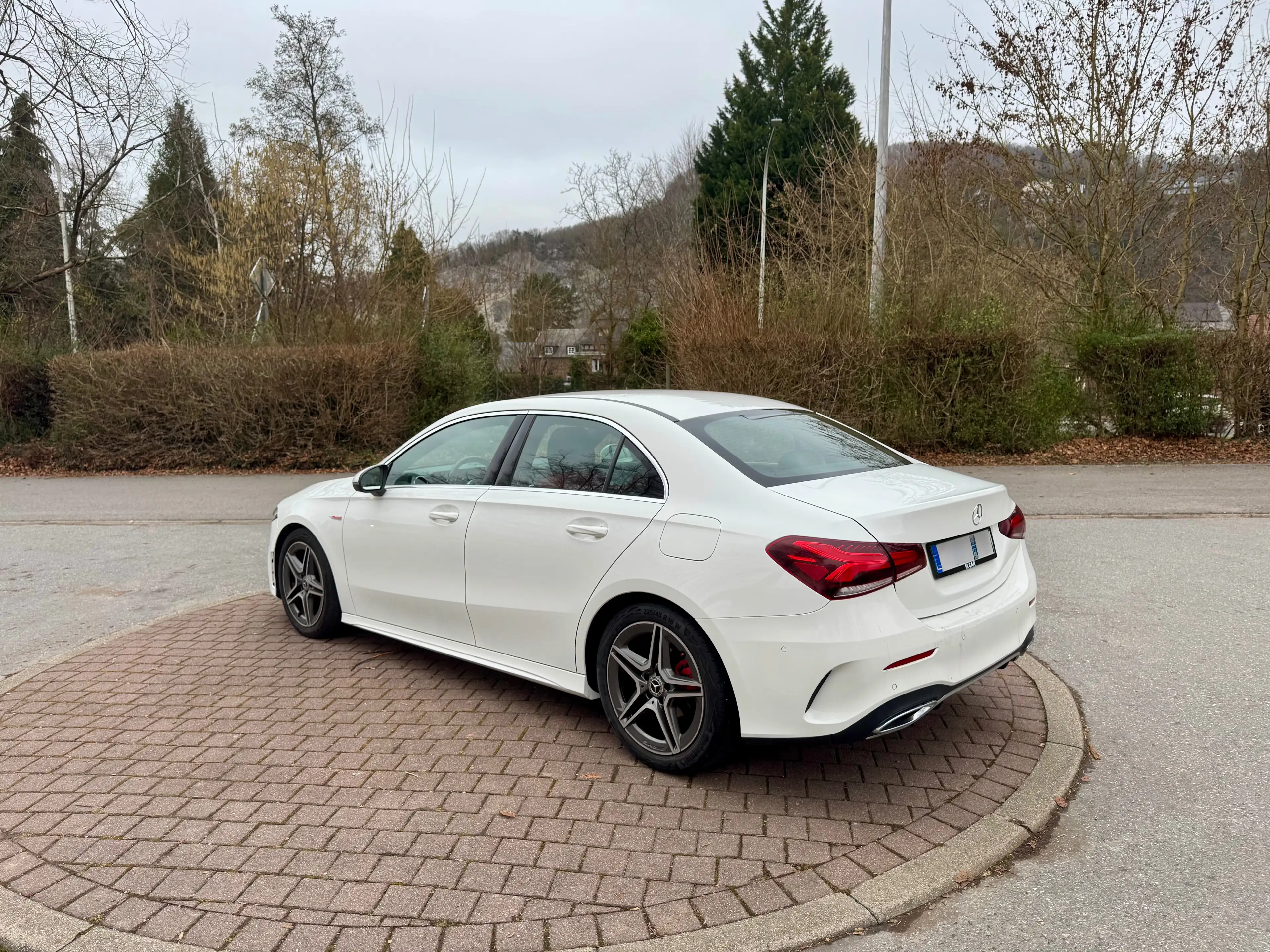 Mercedes-Benz A 180 A 180 d Business Solution AMG — photo 3