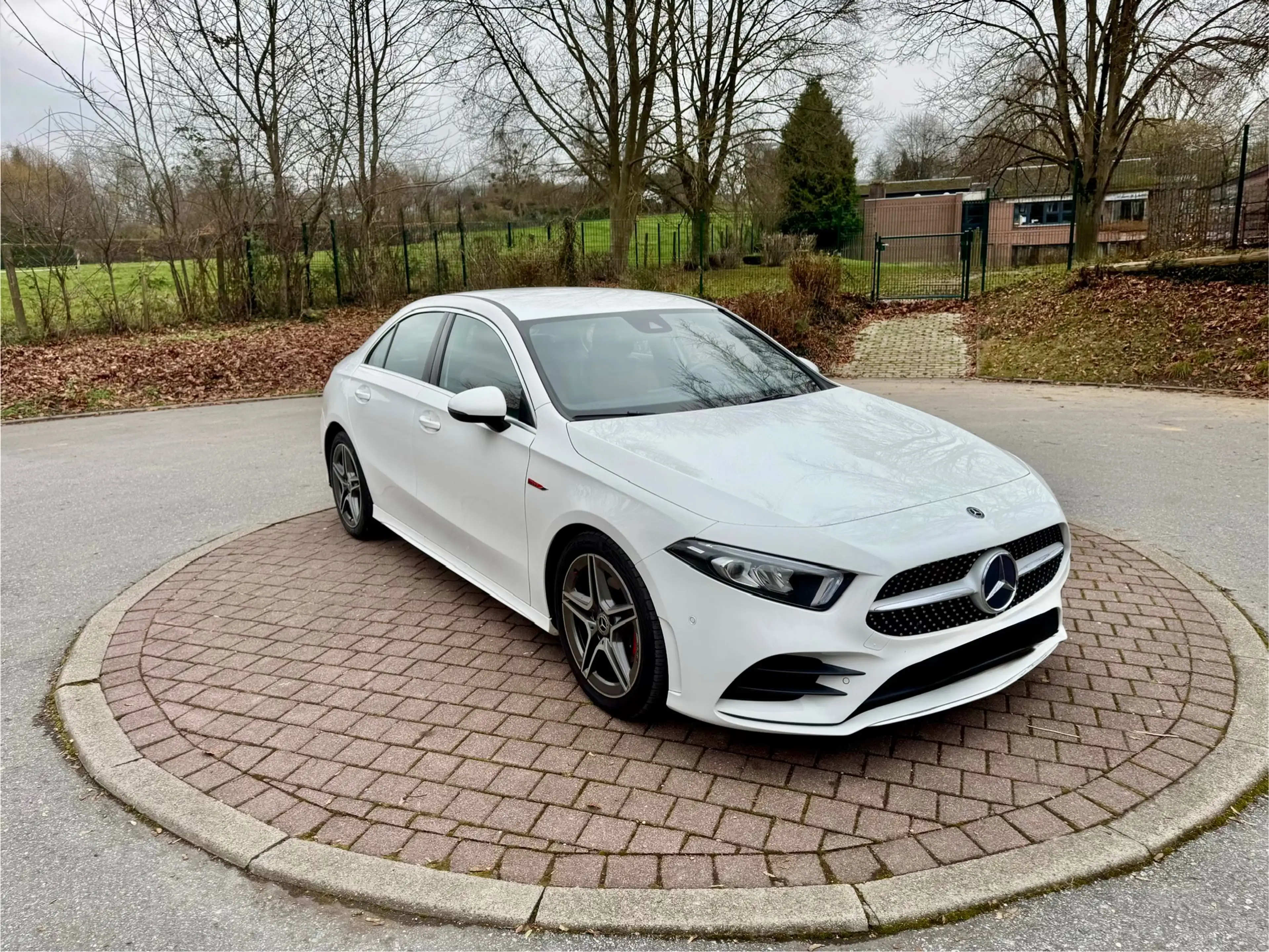 Mercedes-Benz A 180 A 180 d Business Solution AMG — photo 6