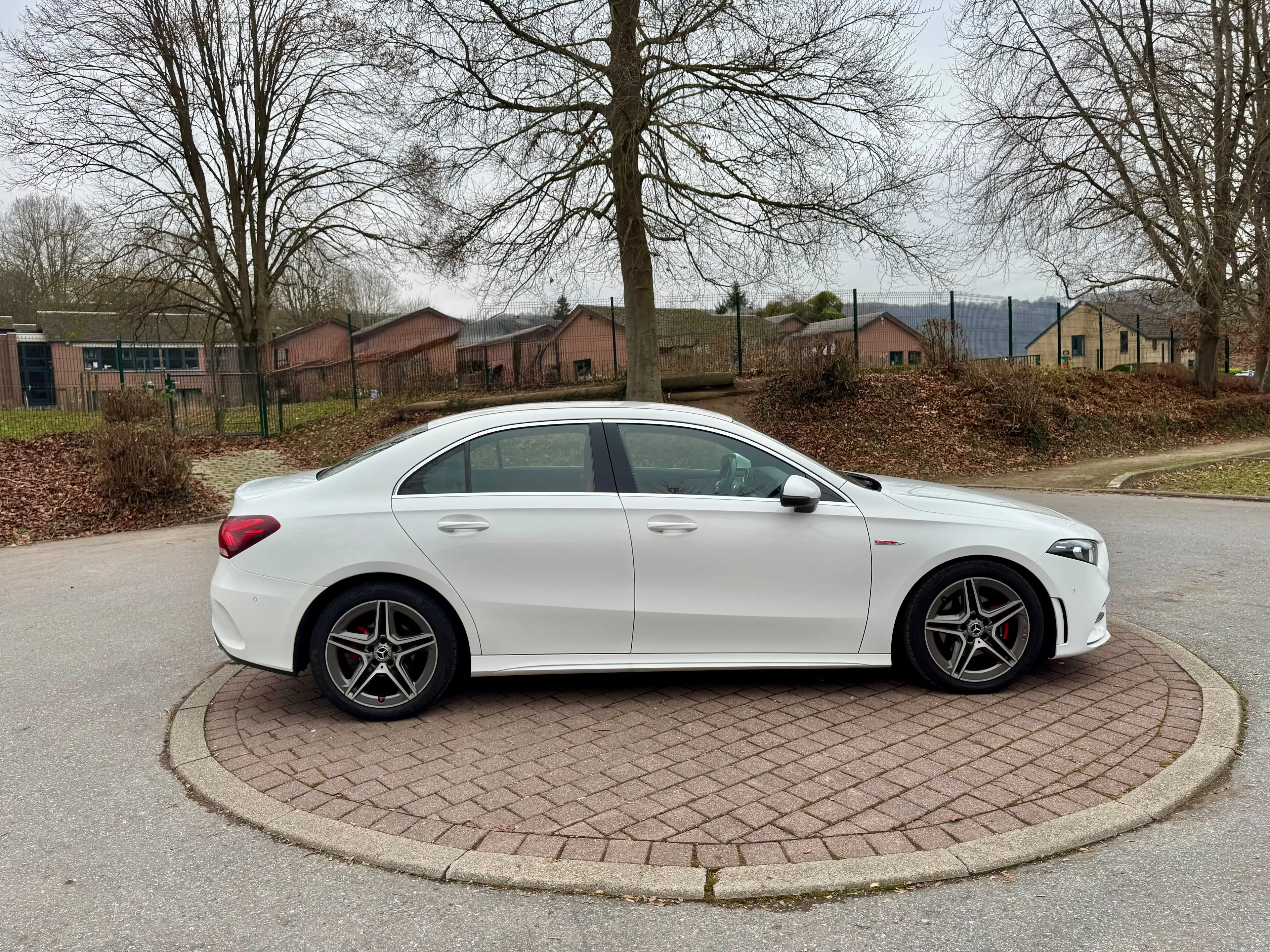 Mercedes-Benz A 180 A 180 d Business Solution AMG — photo 5