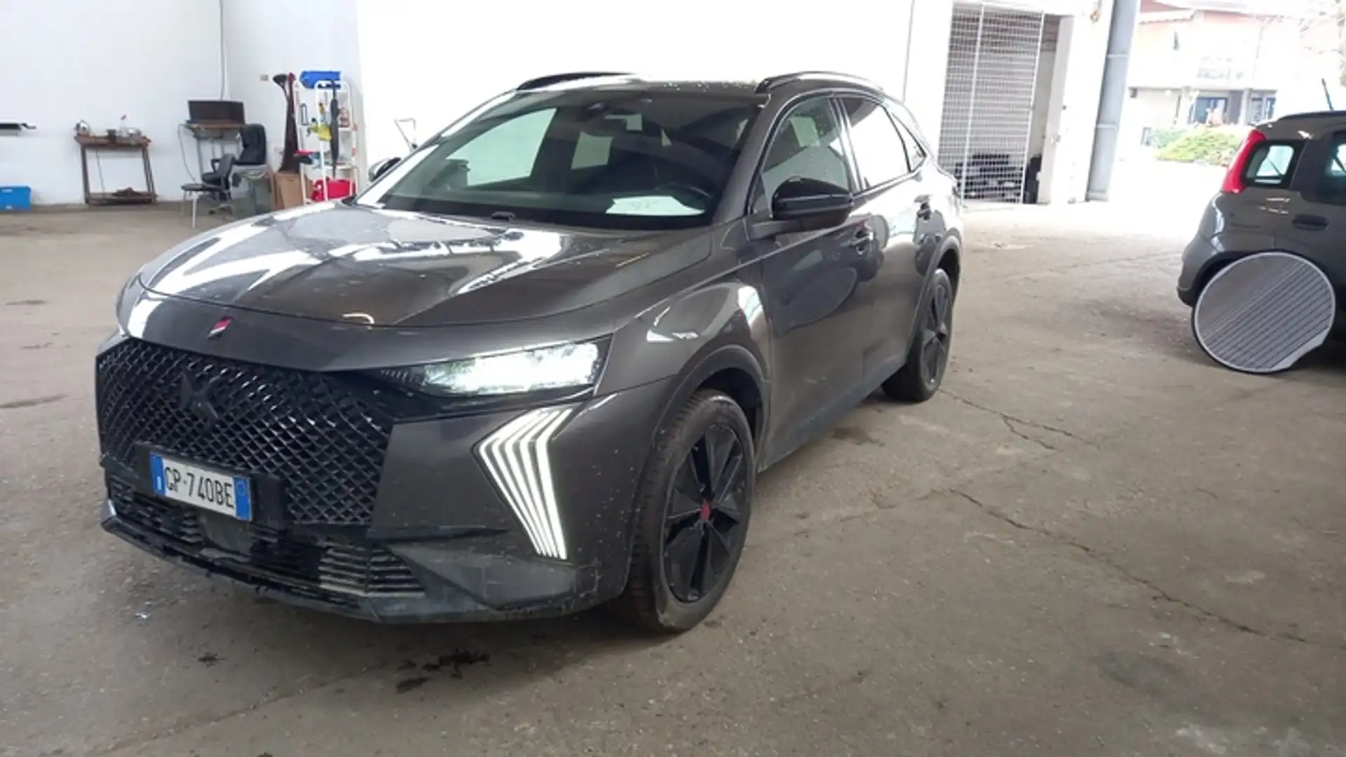 DS Automobiles DS 7 1.5 bluehdi Performance Line 130cv auto -  GP740BE Gris - 2
