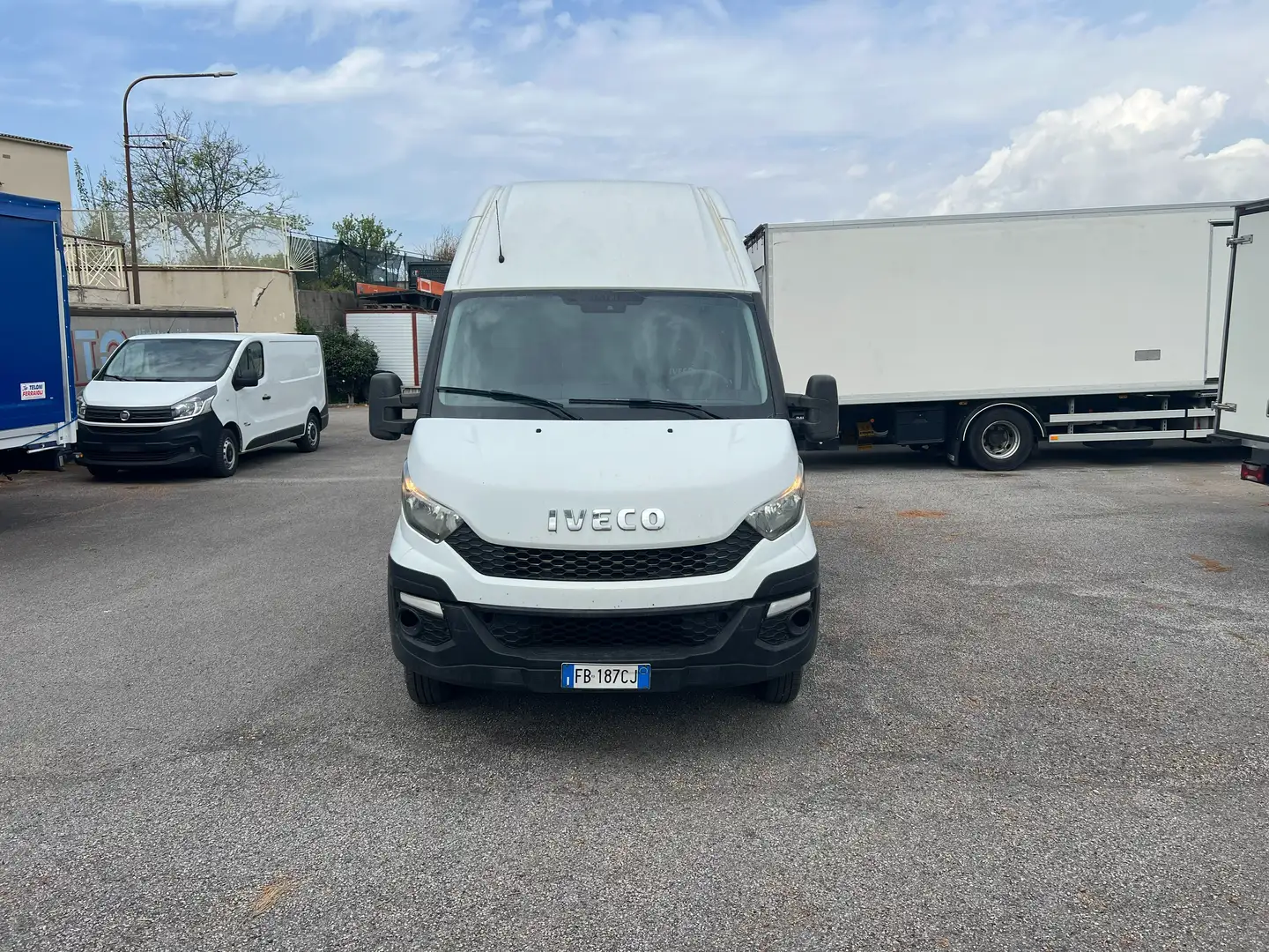 Iveco DAILY 35C15 L2 H3 FRIGO NO ATP Bianco - 2