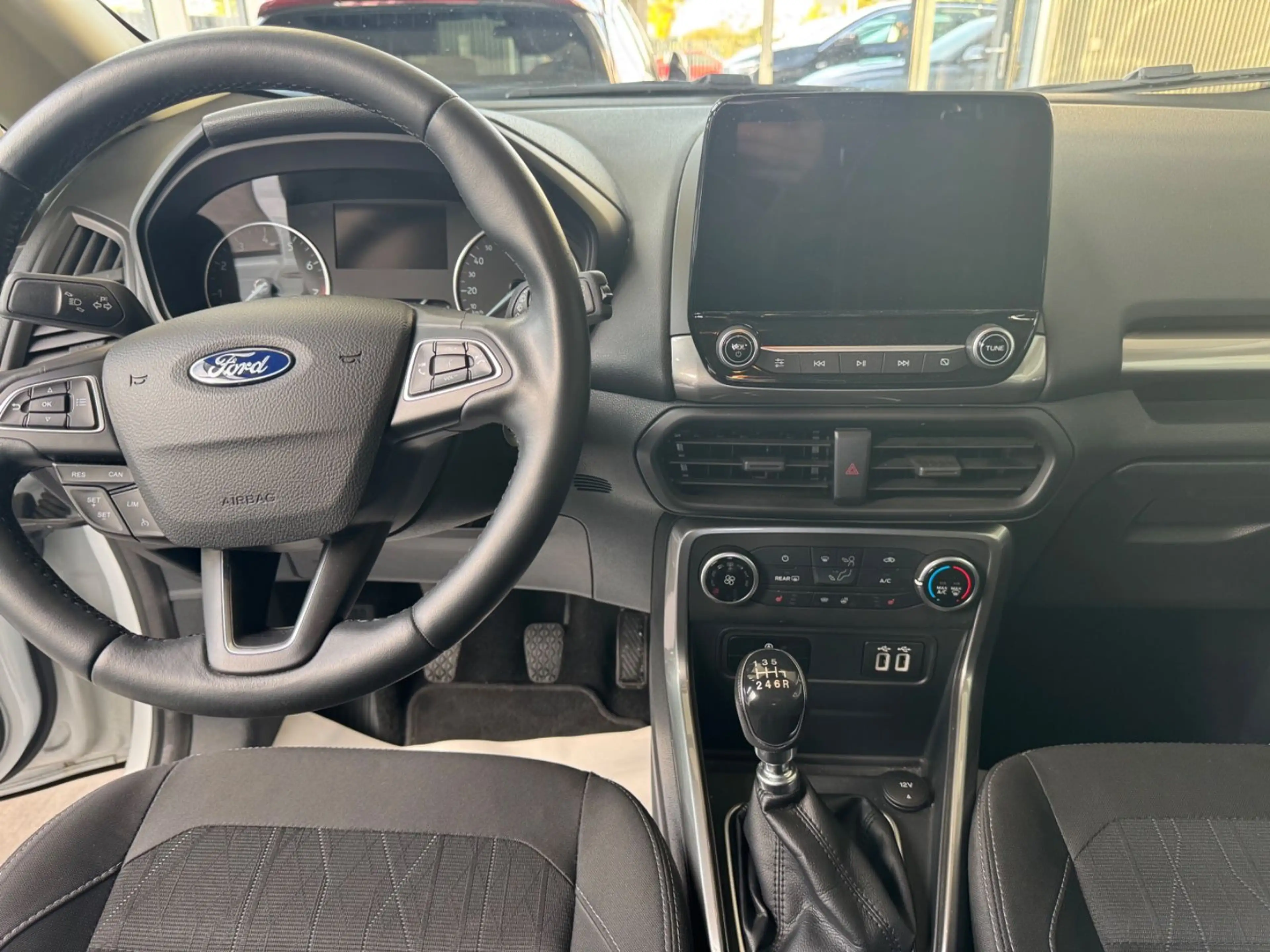 Ford EcoSport Sitzheizung Tempmat PDC — photo 8