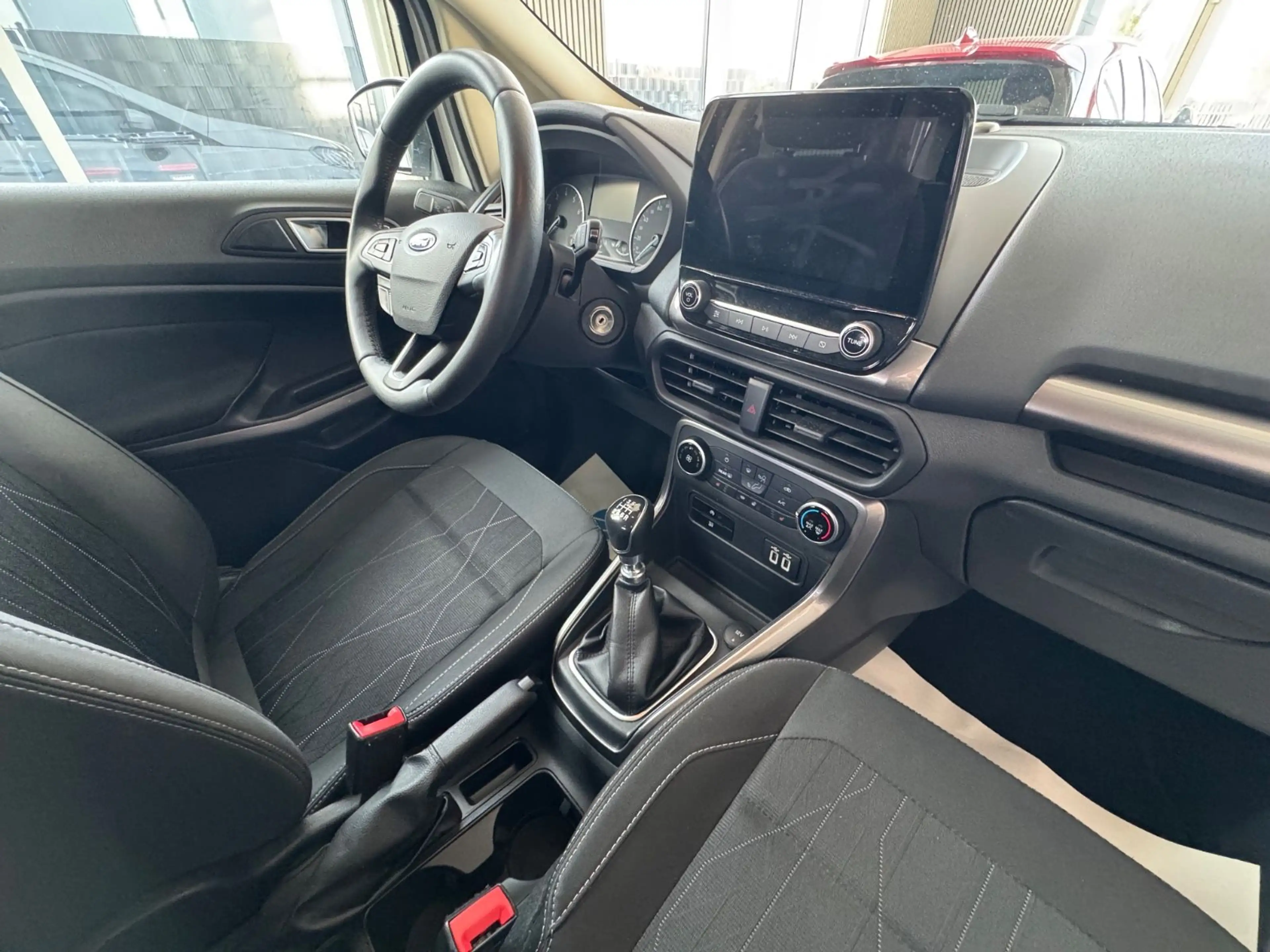 Ford EcoSport Sitzheizung Tempmat PDC — photo 14
