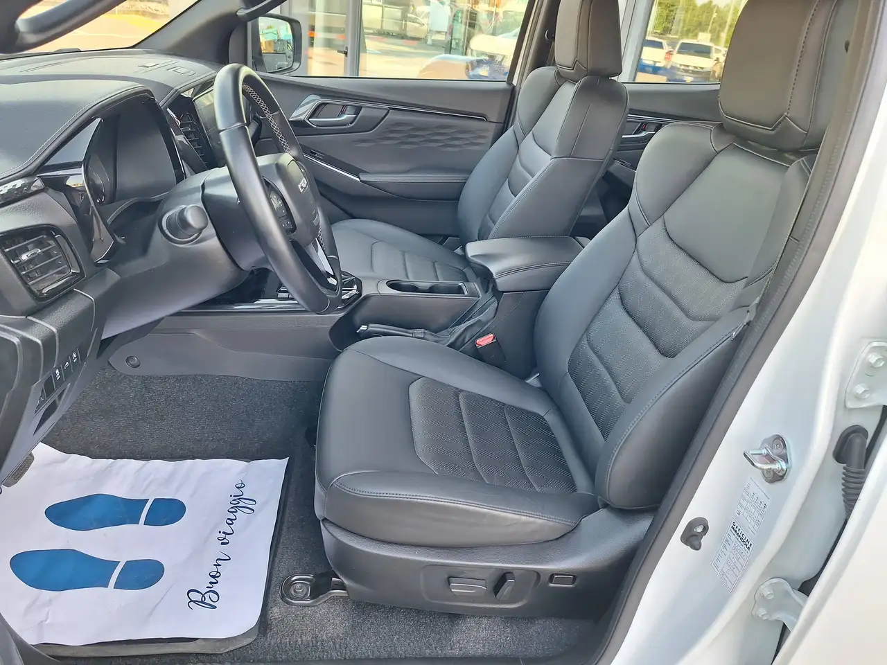Isuzu D-Max 2025 — фото 11