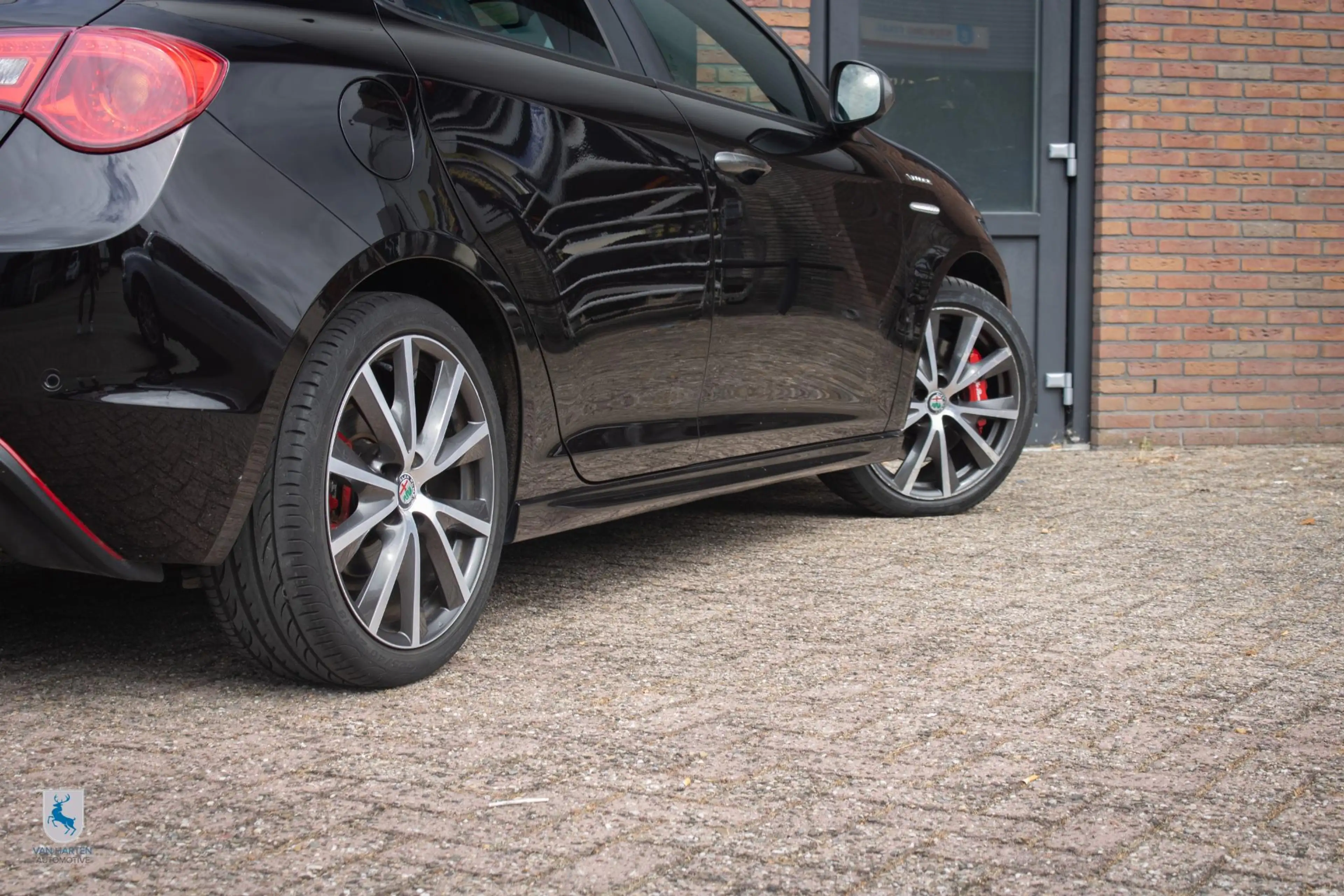 Alfa Romeo Giulietta 1.750 Turbo Veloce — photo 9
