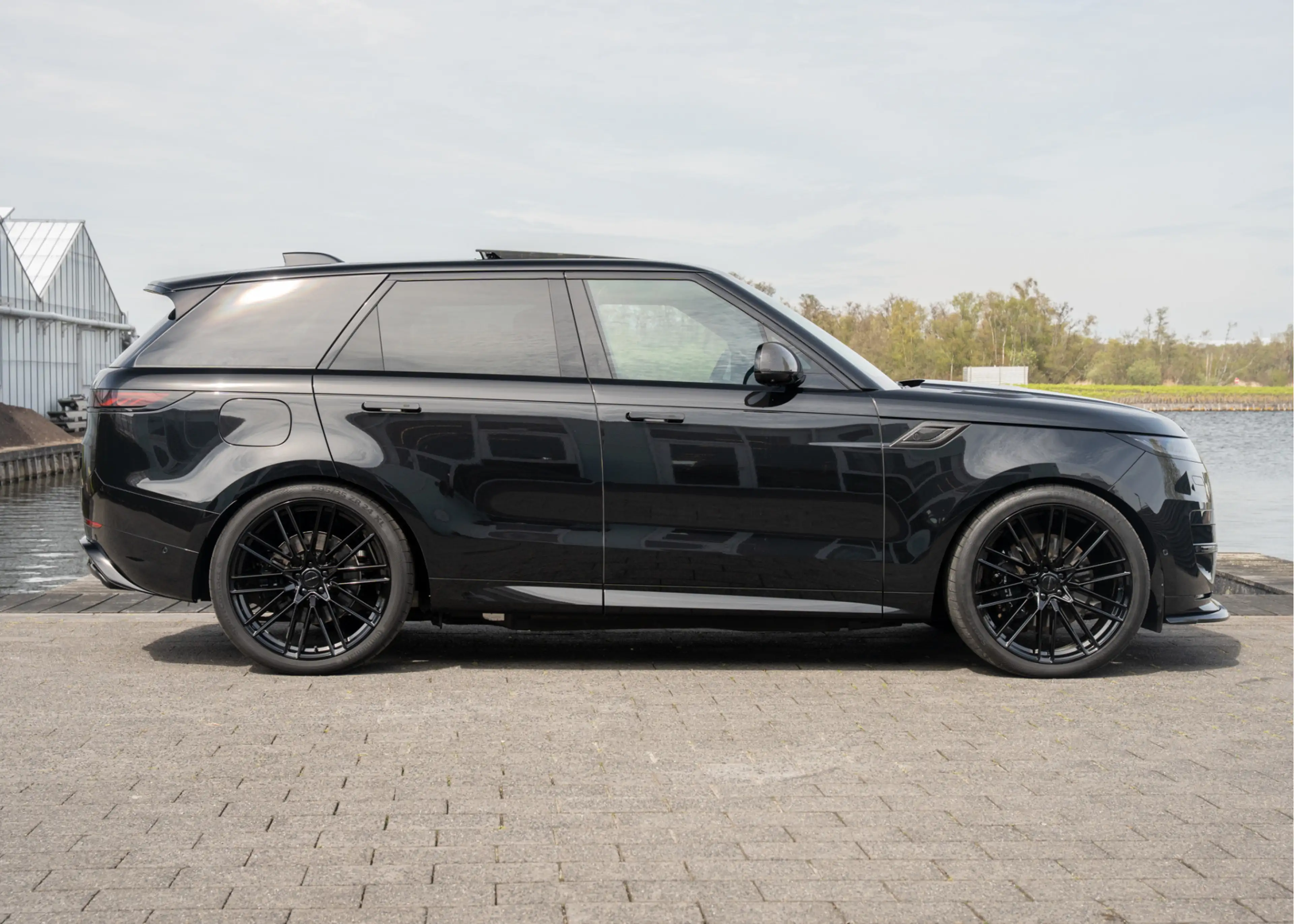 Land Rover Range Rover Sport P460e Dynamic HSE | URBAN Black Label | 24" inch | — photo 8
