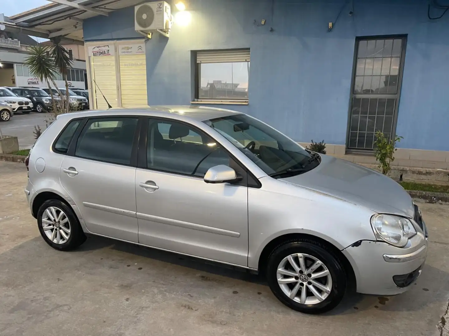 Volkswagen Polo 1.4/80CV 16V 5p. Comfort. BiFuel G Grey - 1