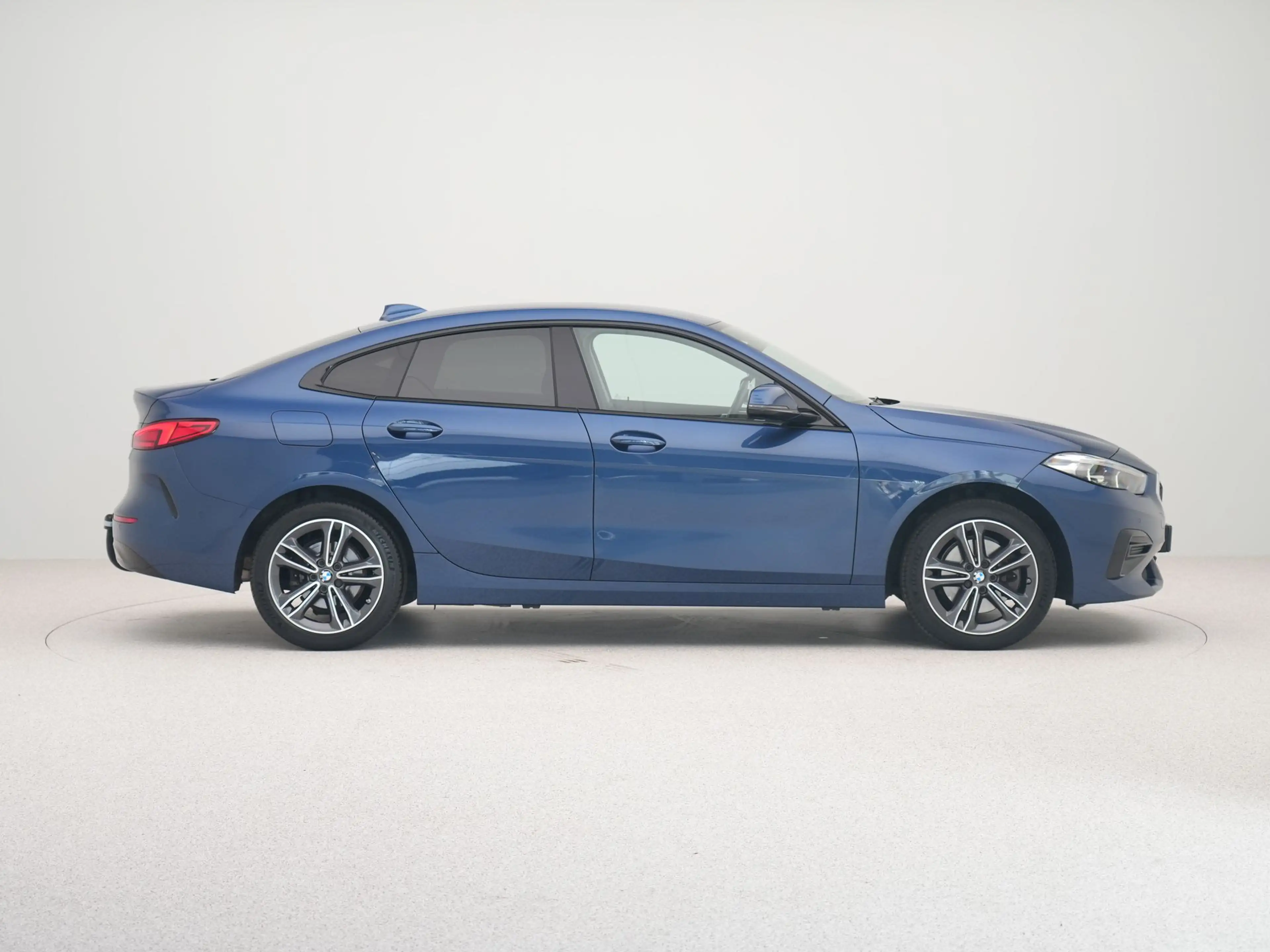 BMW 218 2 Serie 218i Gran Coupé Sportline — photo 8