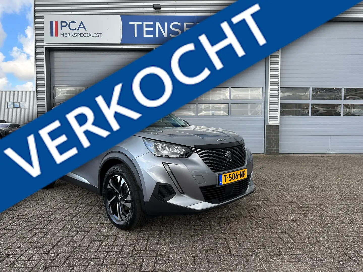 Peugeot 2008 1.2 PureTech 130PK Automaat | Allure Pack | Camera Gris - 1