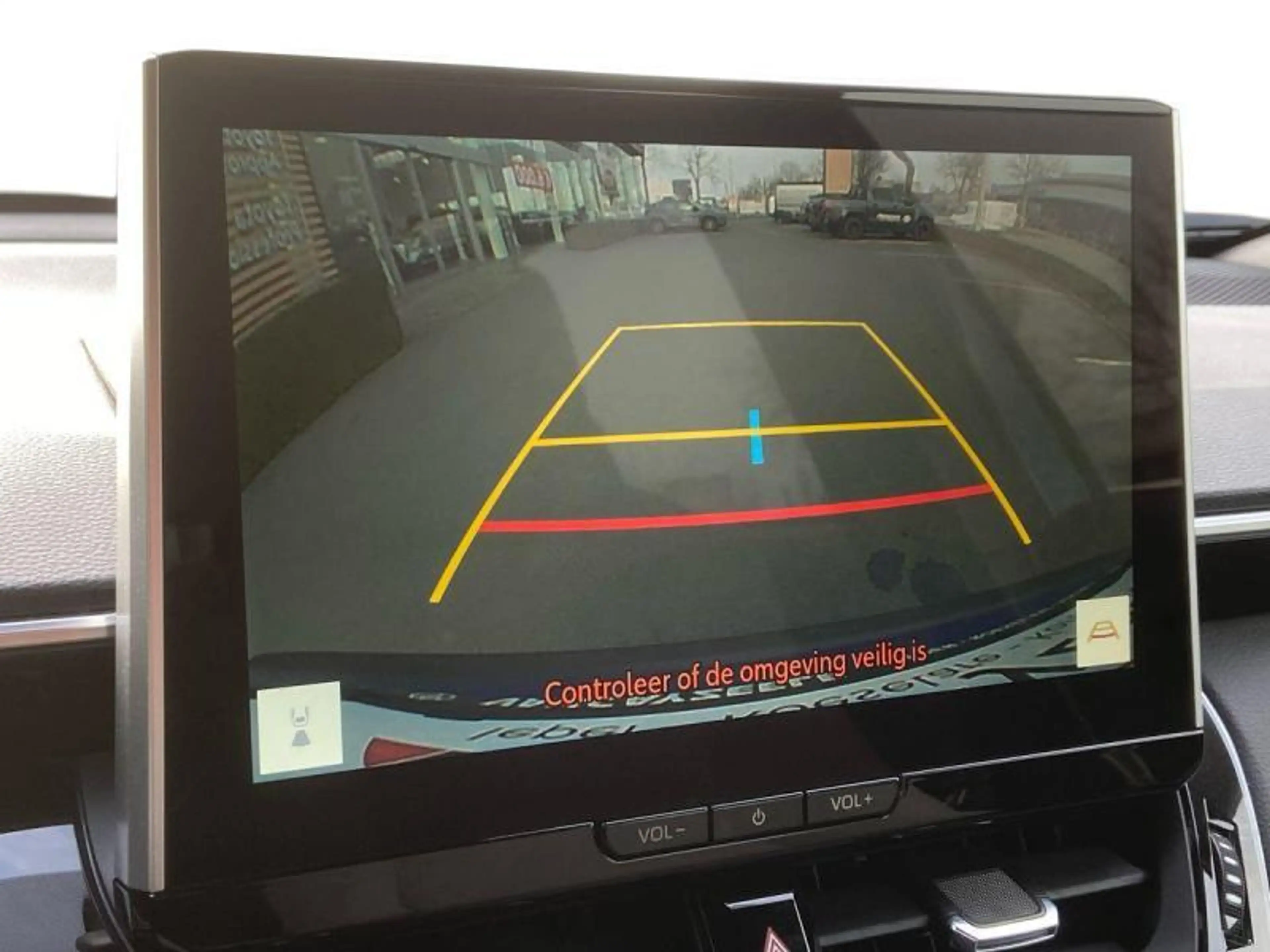 Toyota Corolla Cross Style+cam+gps+sens V+A — photo 12