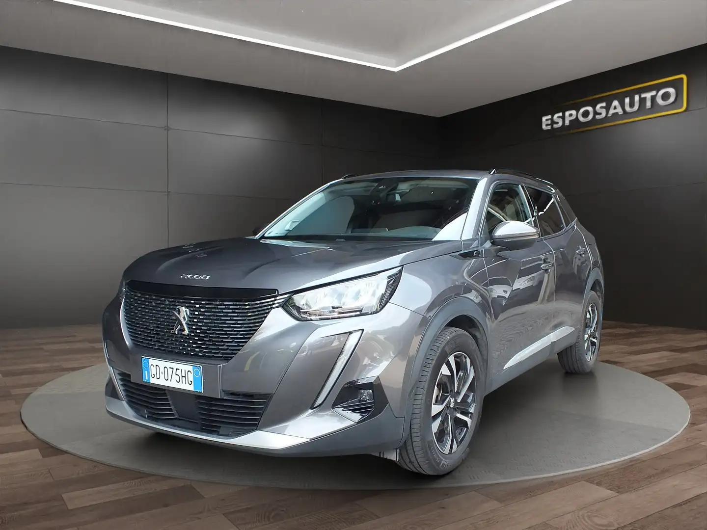 Peugeot 2008 PureTech 130 S&S Allure Pack Grau - 1