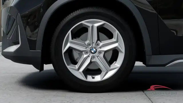 BMW X1 view 8