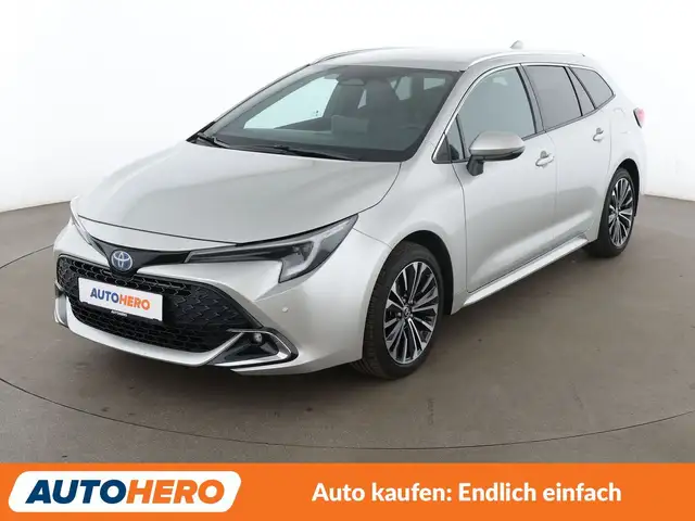 Toyota Corolla 2.0 Hybrid Team D Aut*NAVI*LED*ACC*CAM*PDC*SHZ*