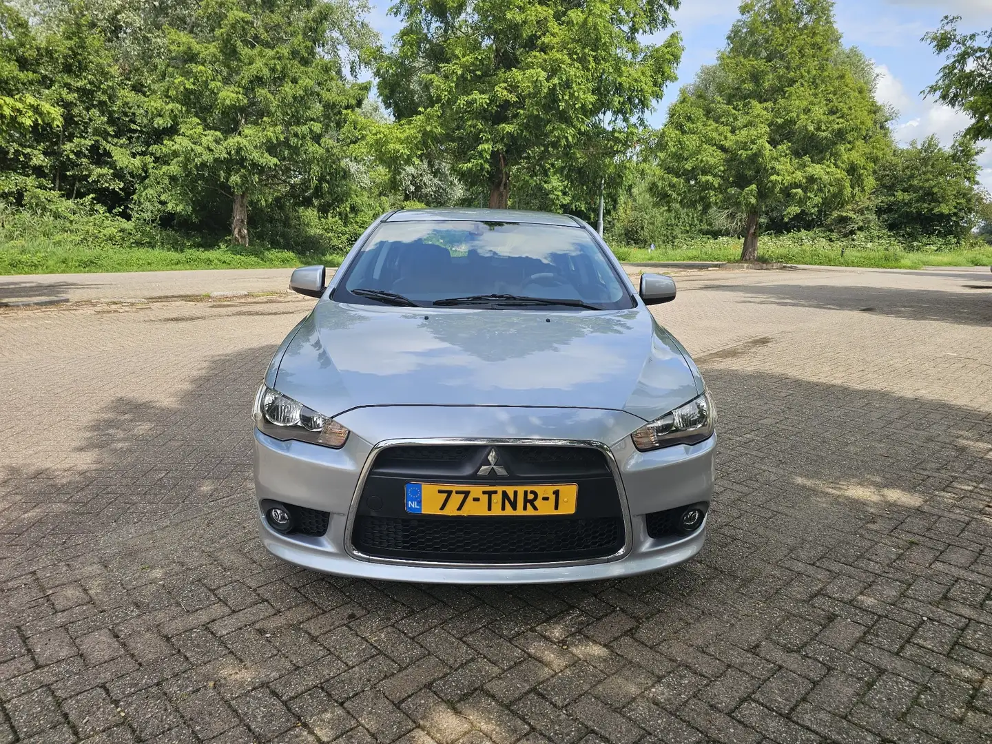 Mitsubishi Lancer 1.6 Edition Two Gris - 2