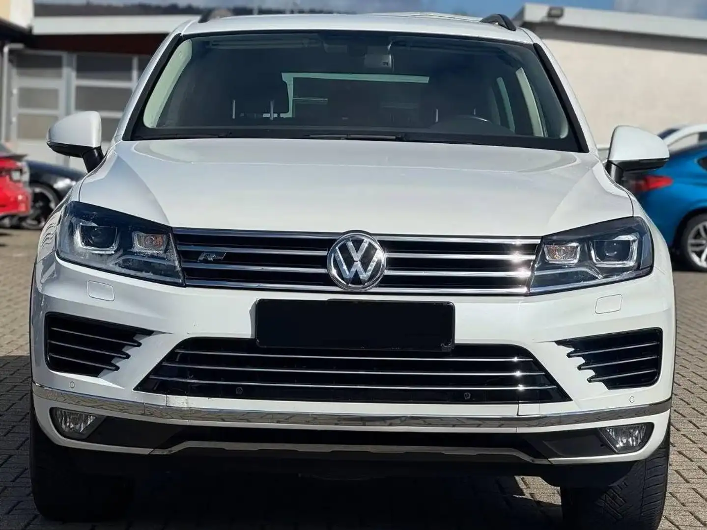 Volkswagen Touareg Touareg 3.0TDI V6 BMT R-Line 193kW Tiptronic R-Line Blanco - 1
