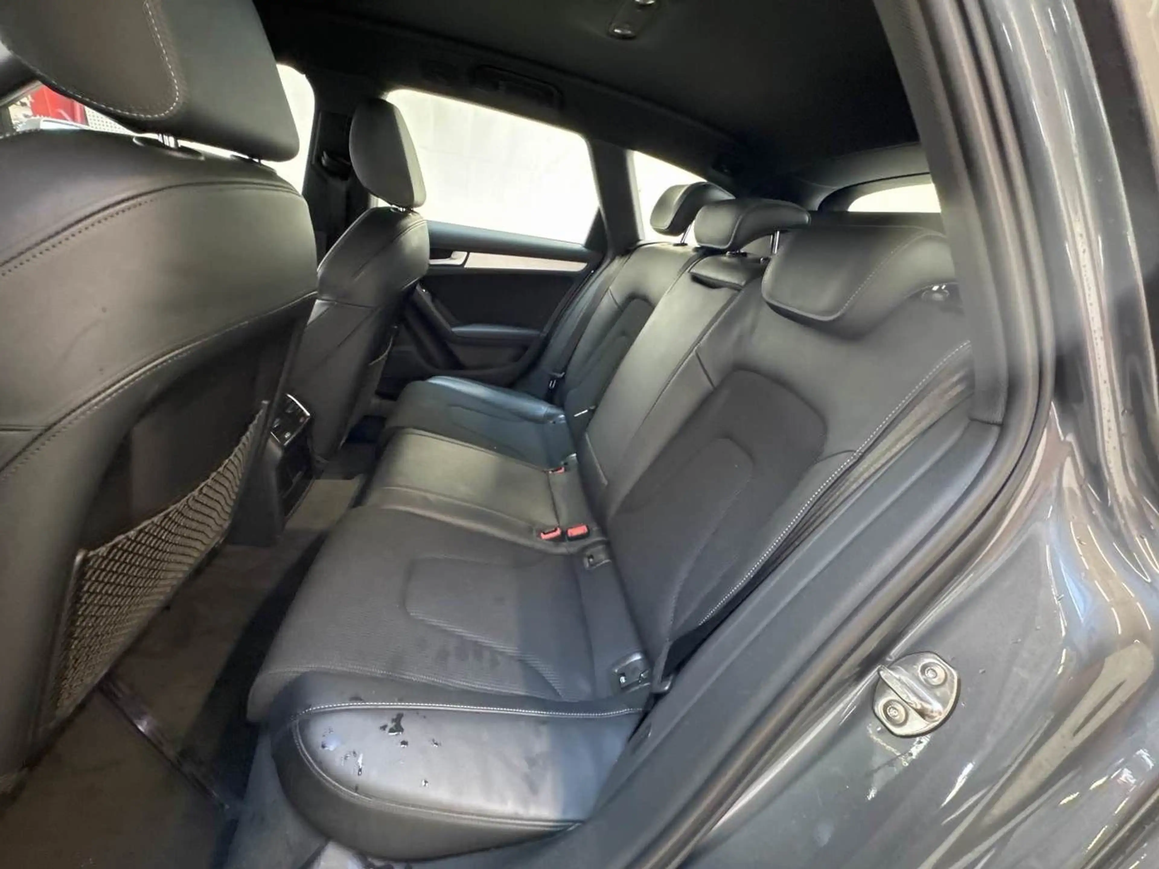 Audi A4 Avant 2.0 TDI S line Sportpaket/plus quattro — photo 6