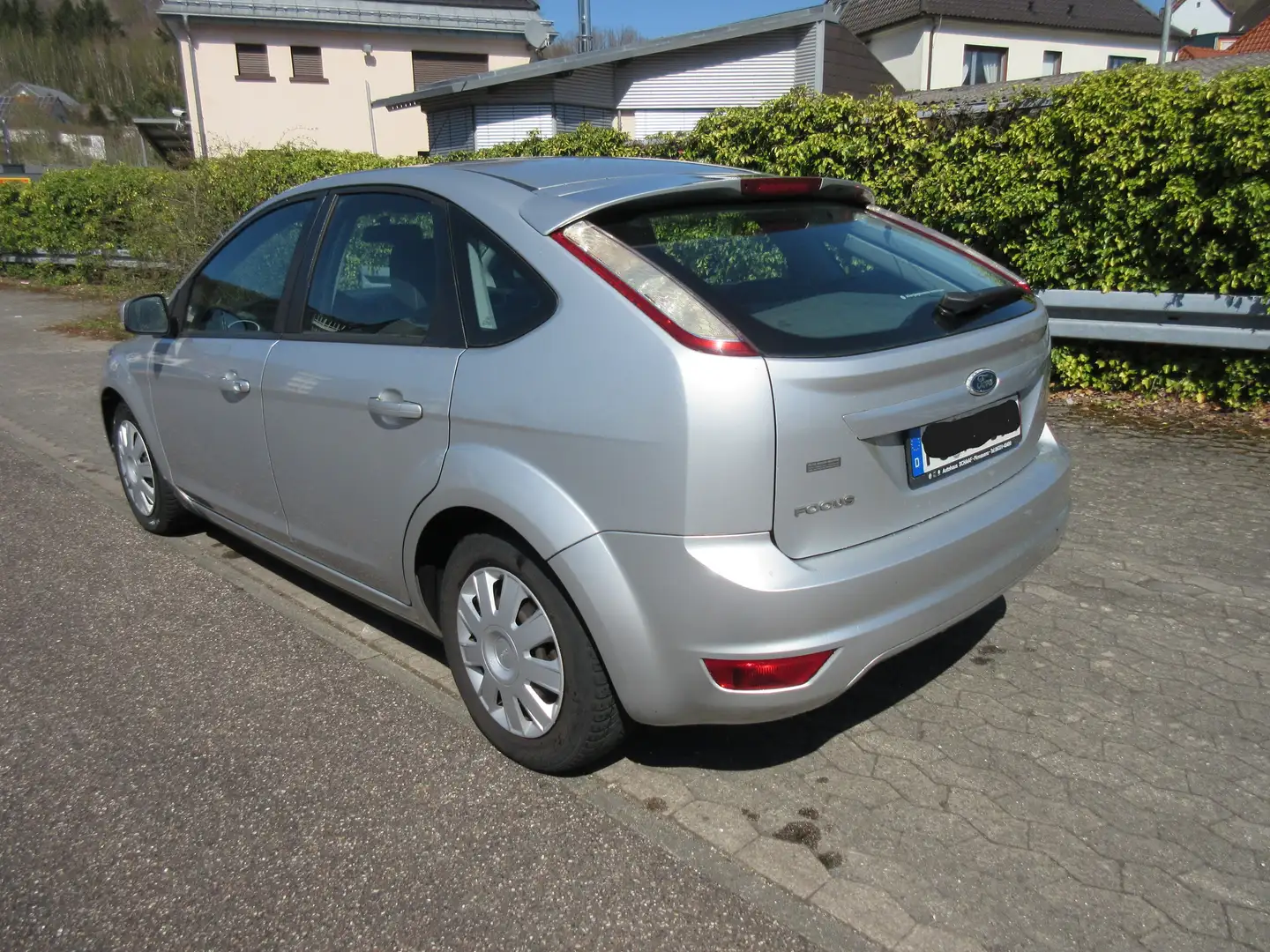 Ford Focus Focus Fließheck  5-Türer 1.6 Ti-VCT Sport Silber - 2
