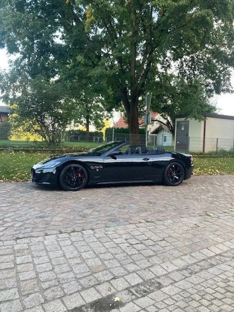 Maserati GranCabrio SPORT D-FAHRZEUG*NOVITEC*20"*BI-XENON crna - 1