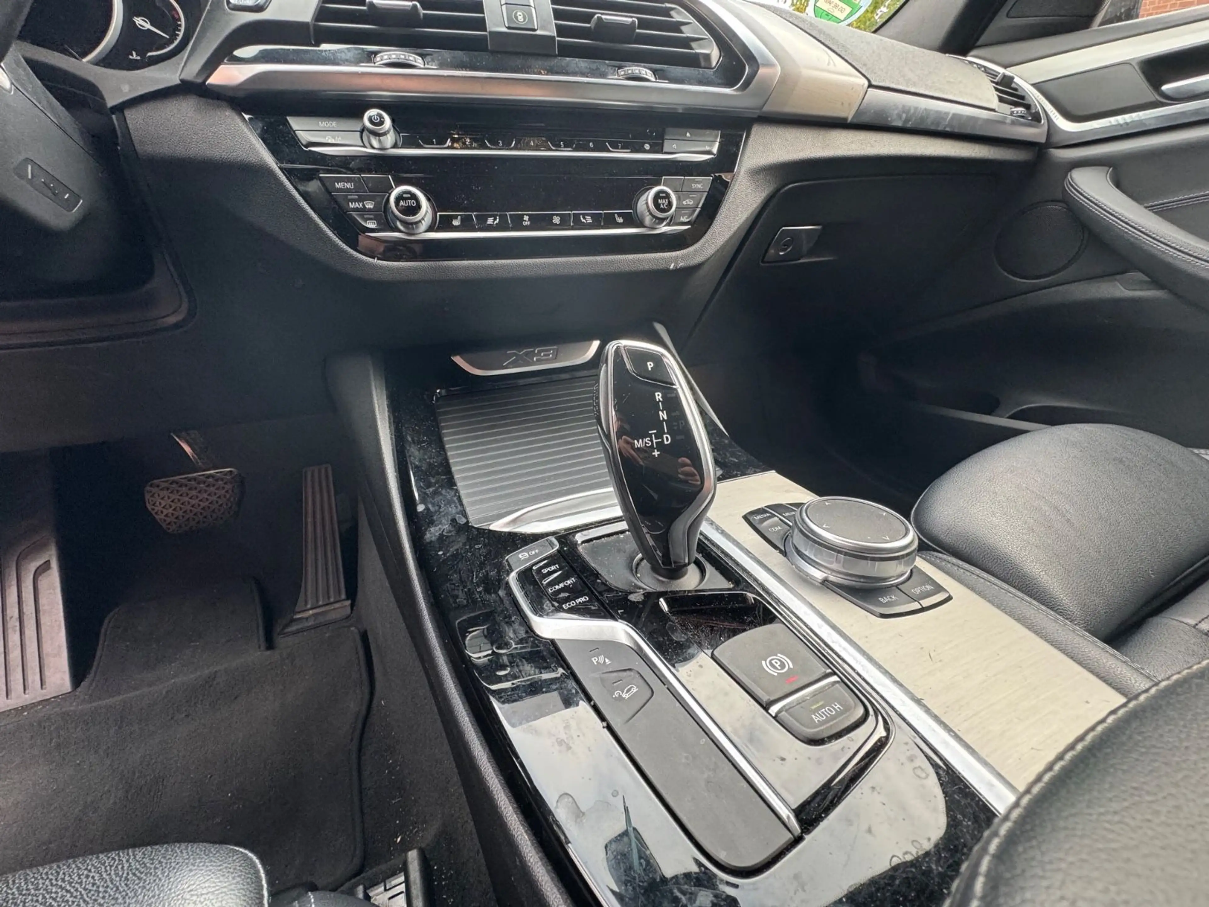 BMW X3 xDrive 20 d Advantage *PANO*LEDER*PARKASSIST* — photo 15