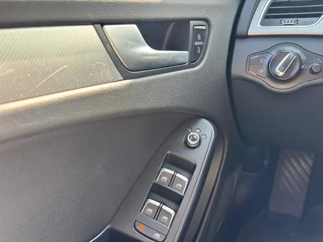 Audi A4 view 14