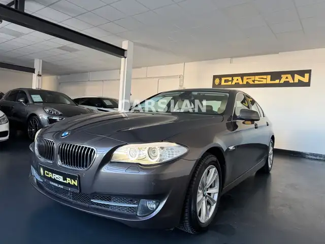 BMW 5 Series view 7