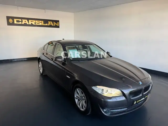 BMW 5 Series view 2