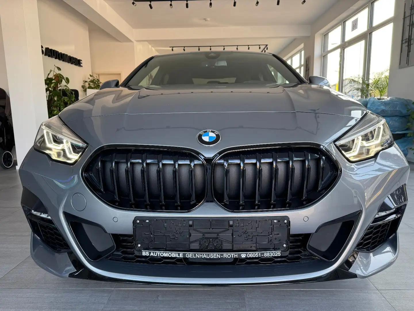BMW 218 i M - Paket / H&K / Head - Up Grau - 2