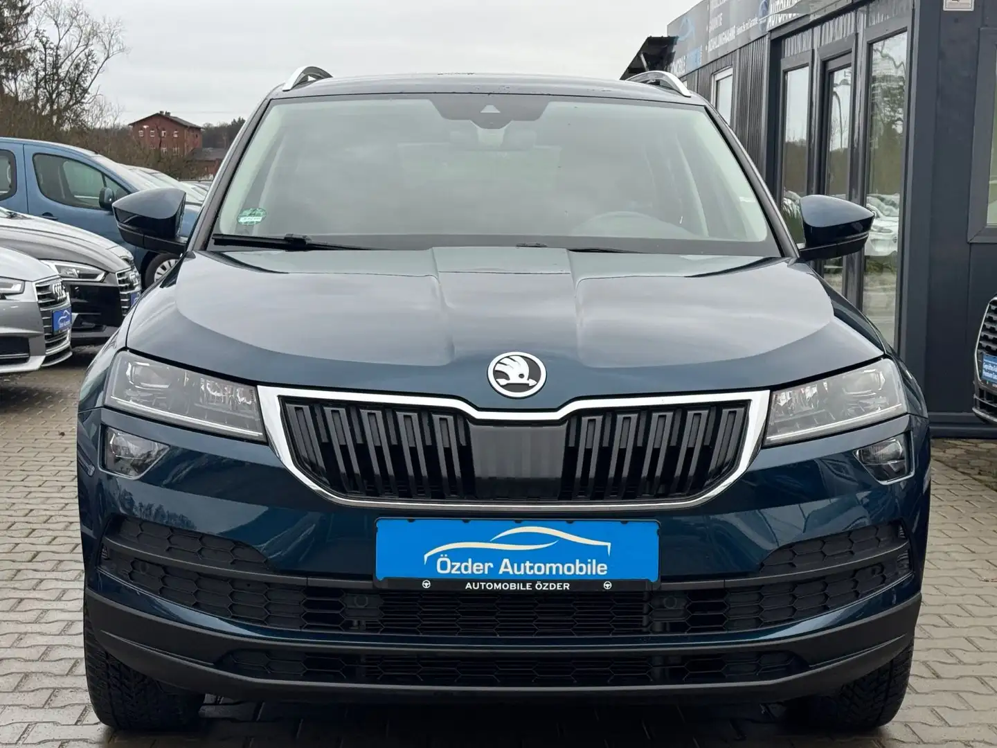 Skoda Karoq 1.5 TSI Soleil+Finanzierung+Garantie+1Hand Blau - 2