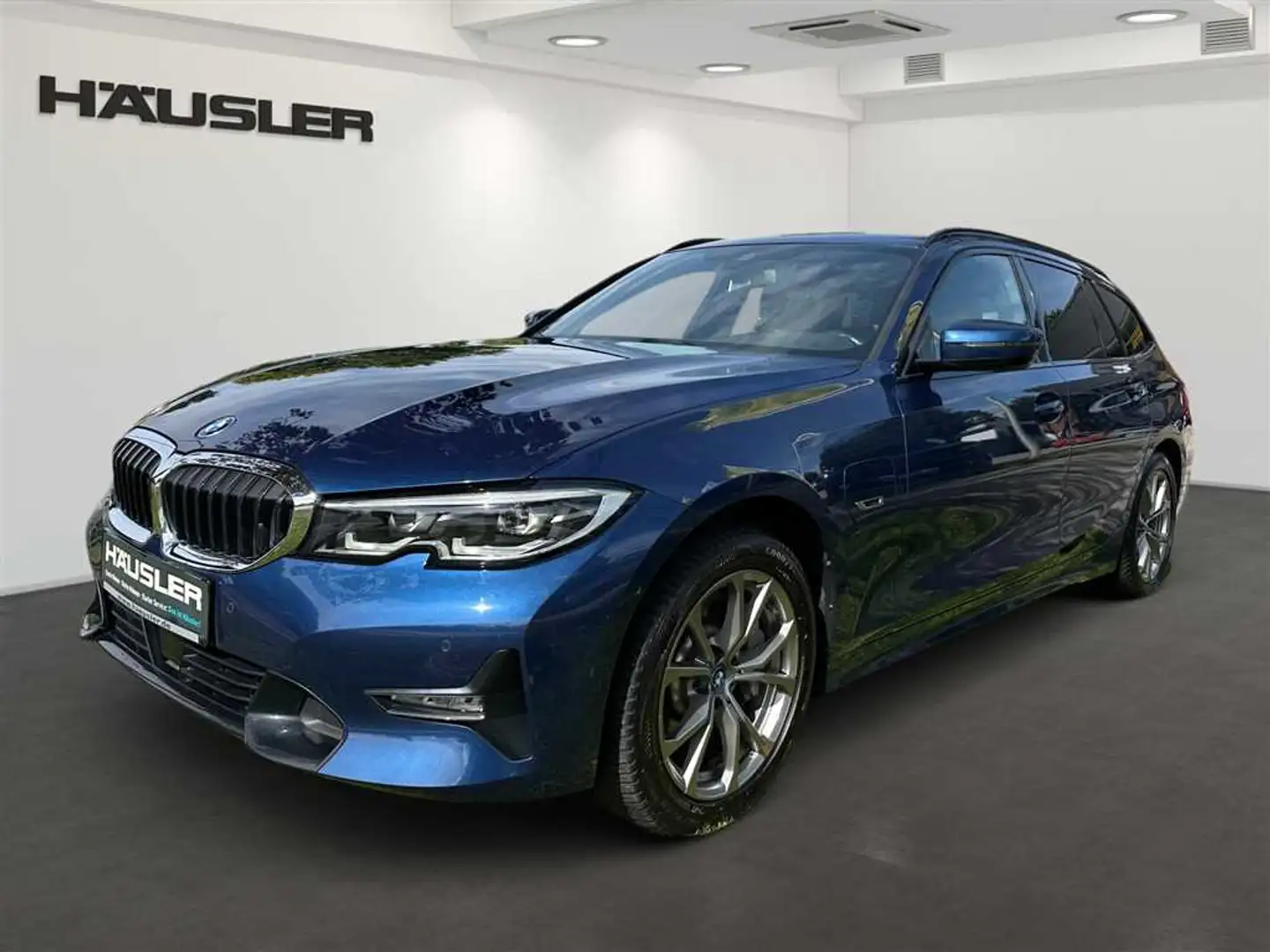 BMW 330 e*Sport Line*Navi*LED*ACC*Carplay*SHZ Modrá - 1