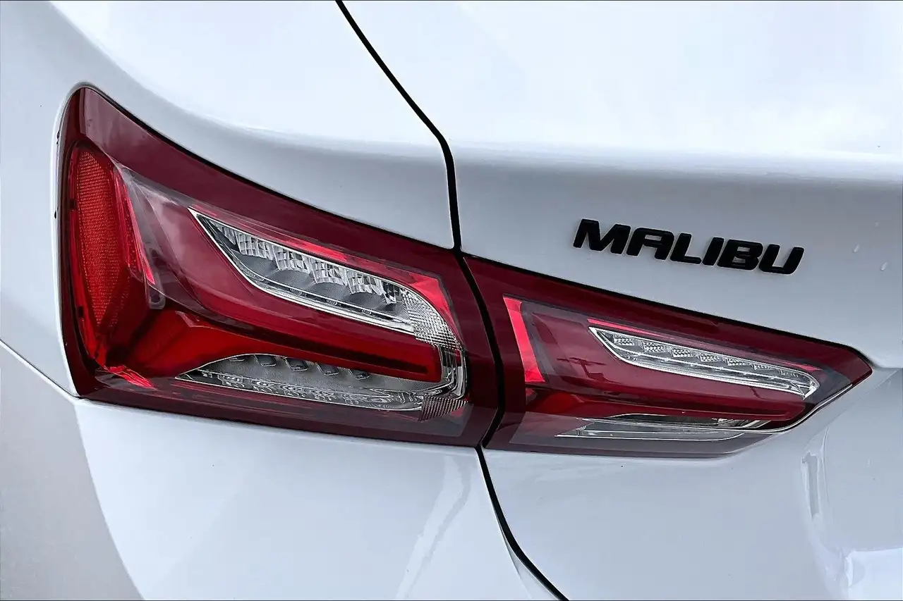 Chevrolet Malibu снимка Chevrolet Malibu