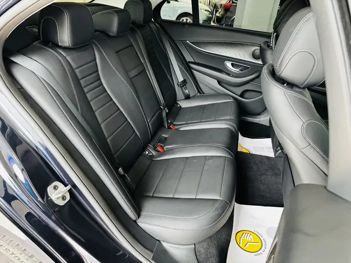 Mercedes-Benz Clase E 2022, foto 26
