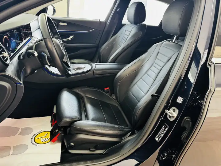 Mercedes-Benz Clase E 2022, foto 35