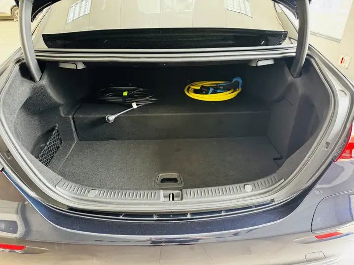 Mercedes-Benz Clase E 2022, foto 19