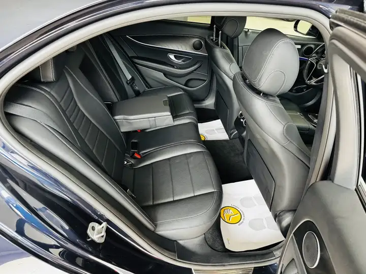 Mercedes-Benz Clase E 2022, foto 24