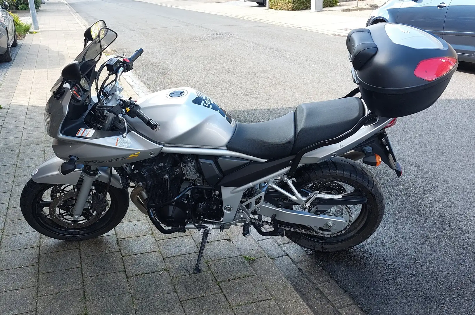 Suzuki Bandit 650 Argent - 1