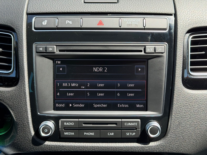 Volkswagen Touareg V6 TDI 4Motion/LED/1HAND/AHK/GEPFLEGT/SH — photo 14