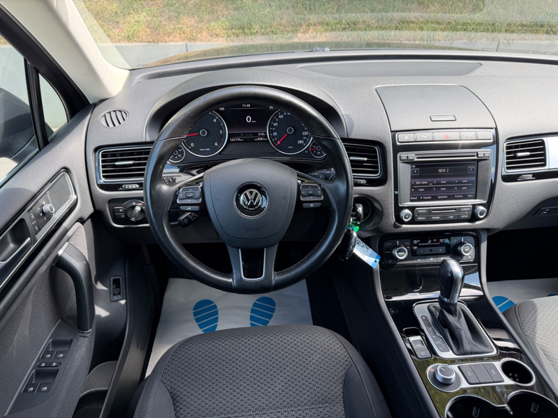 Volkswagen Touareg V6 TDI 4Motion/LED/1HAND/AHK/GEPFLEGT/SH — photo 13